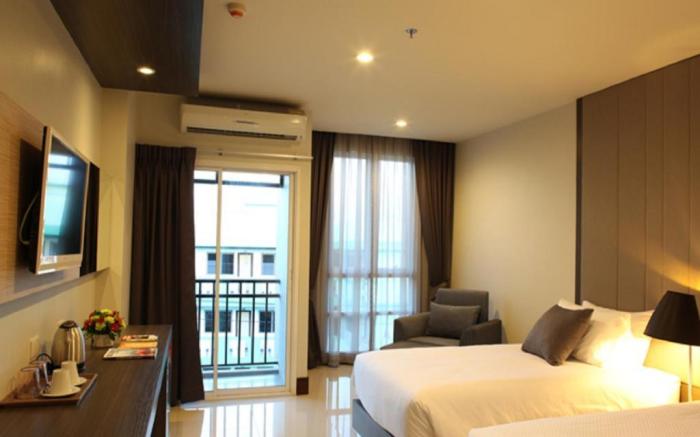 Crystal Suites Suvarnabhumi Airport
