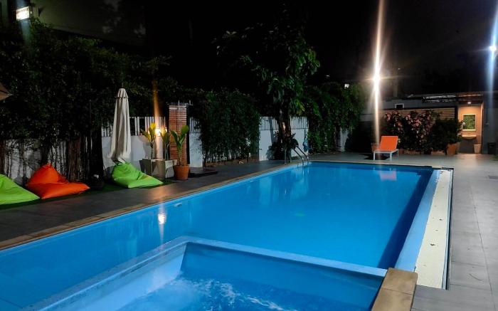 Crystal Suites Suvarnabhumi Airport