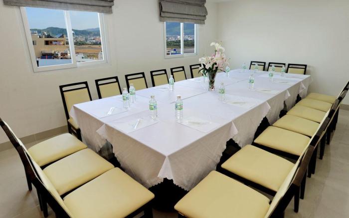 Dendro Beachfront Hotel Nha Trang