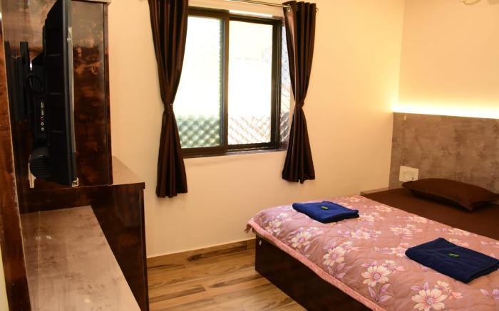 Suyog Hotel