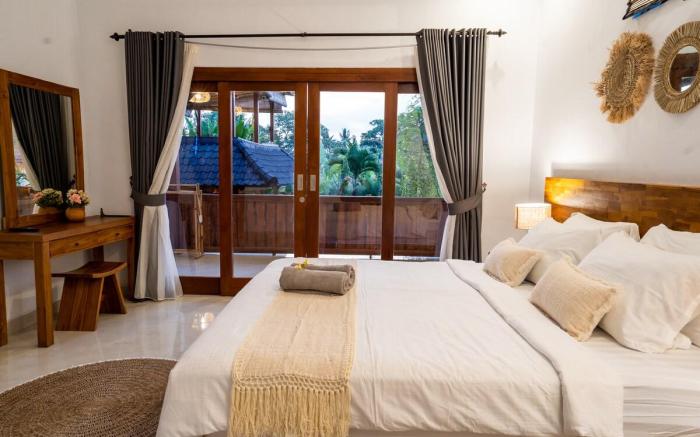 Villa Innerbloom stylish 2 BR with big pool&garden