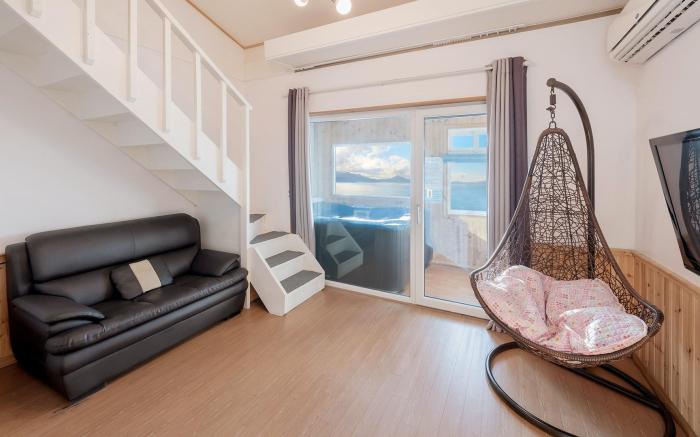 Ganghwado Pension Haemiru Spa Pension