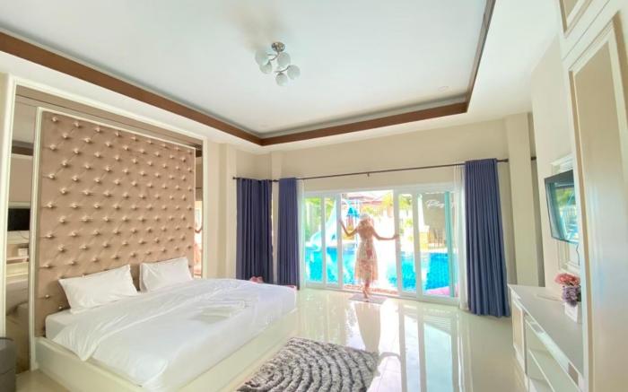 Play House Pool Villa