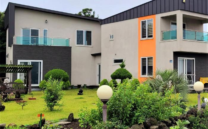 Group Accommodation for One Team Only