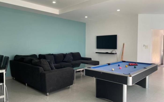 Adam villa,south pattaya,5 BR modern villa