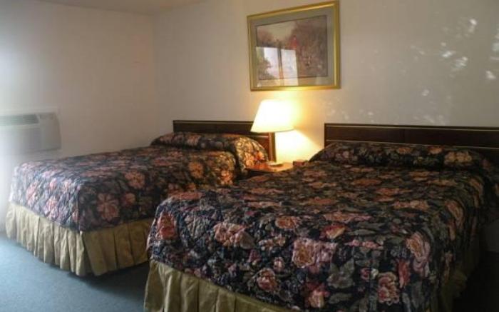 Yankee Clipper Inn