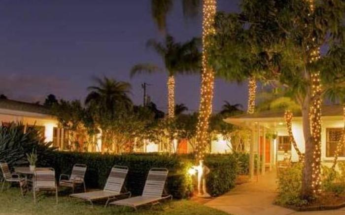 Captiva Beach Resort (open private beach access)