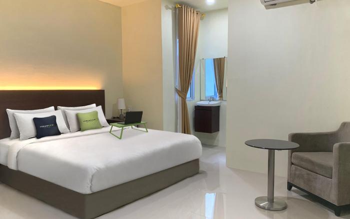 Urbanview Hotel Kansa near Harbour Bay Batam by RedDoorz