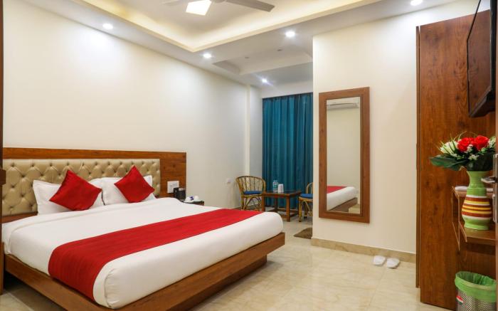 Hotel Dhakad Gold