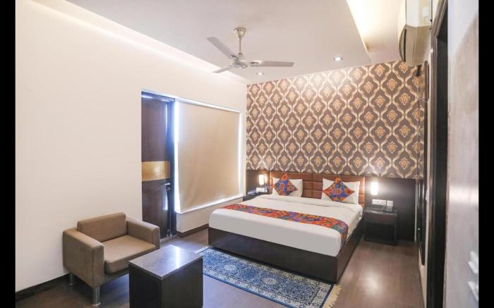 FabHotel Rivlet Residency