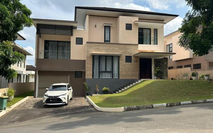 Monolog at Nagoya Valley (4BR Private Pool Villa)