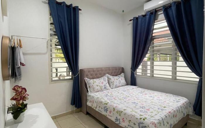 NN HOMESTAY @ JASIN PERDANA (Unifi & Netflix)