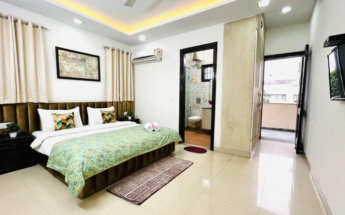 BluO 2BHK @ Greater Kailash | Lift Balcony Parking