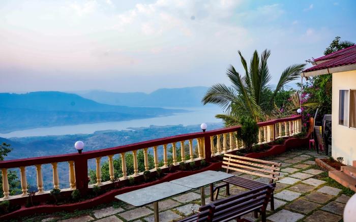 Sharayu Holidays Valley View