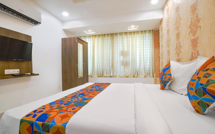 FabHotel Ten Eleven