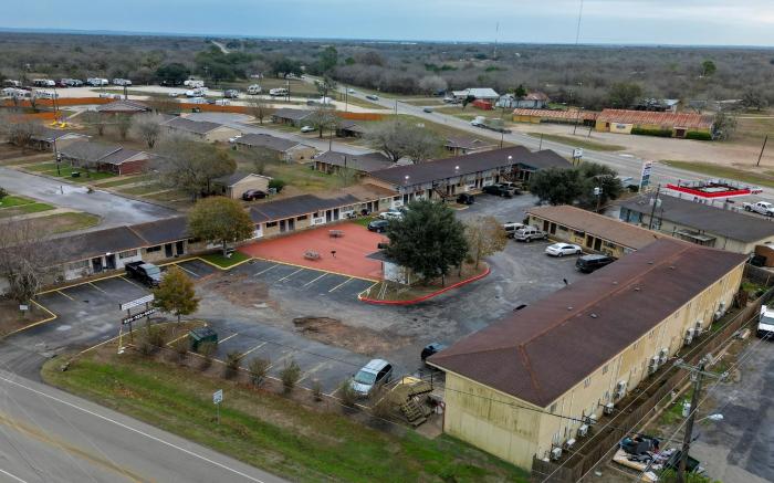 Cannon Inn By Capital O Gonzales Tx