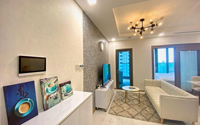 ROMANTIC APT AT LANDMARK 81
