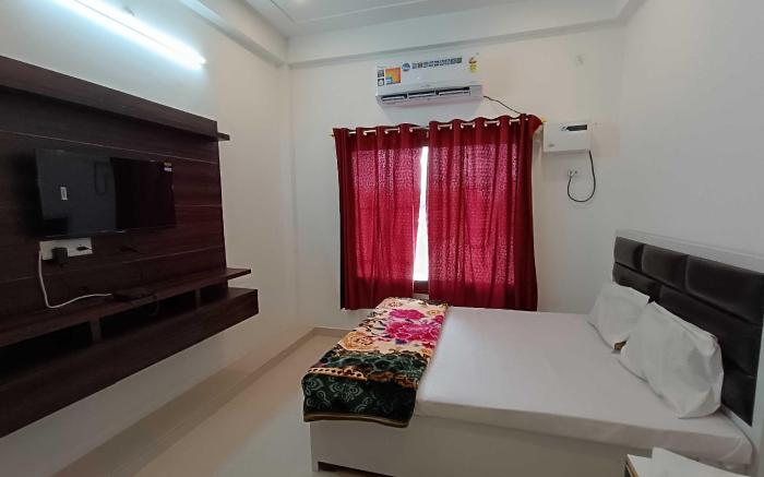 Hotel O Home Kanak Hotel & Resort Homestay