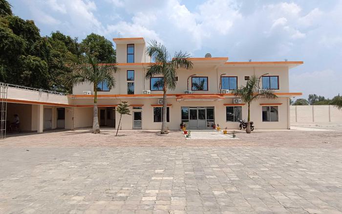 Hotel O Home Kanak Hotel & Resort Homestay