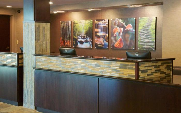 Branson Hillside Hotel