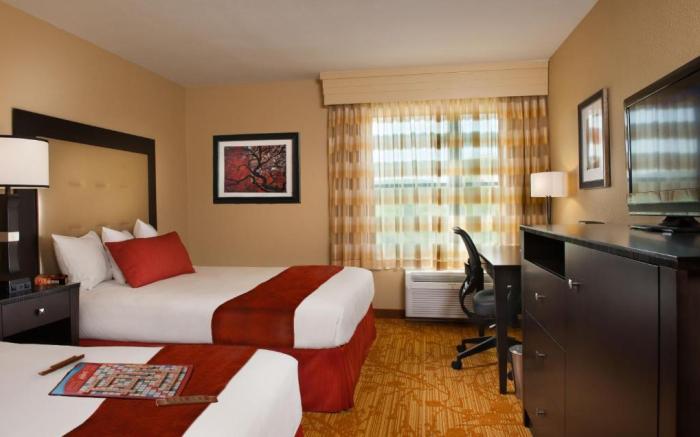 Branson Hillside Hotel