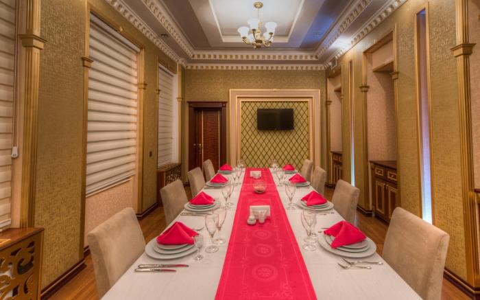 Grand Hotel