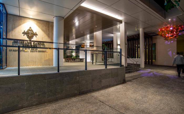 Hope Street Apartments by CLLIX