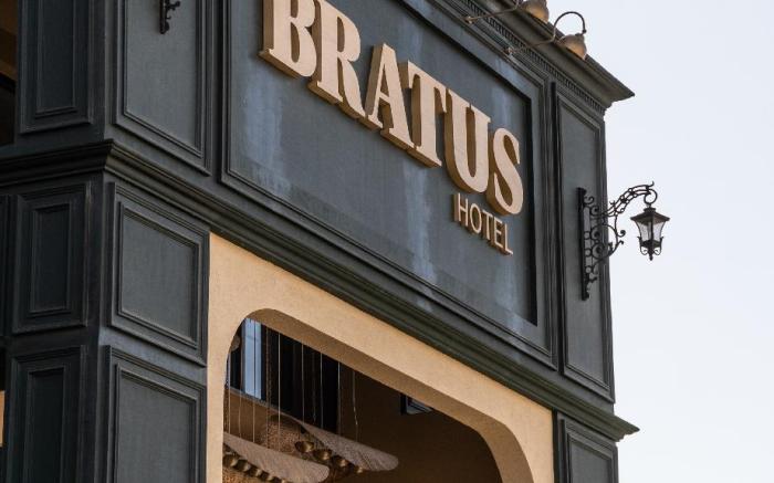 Bratus Hotel