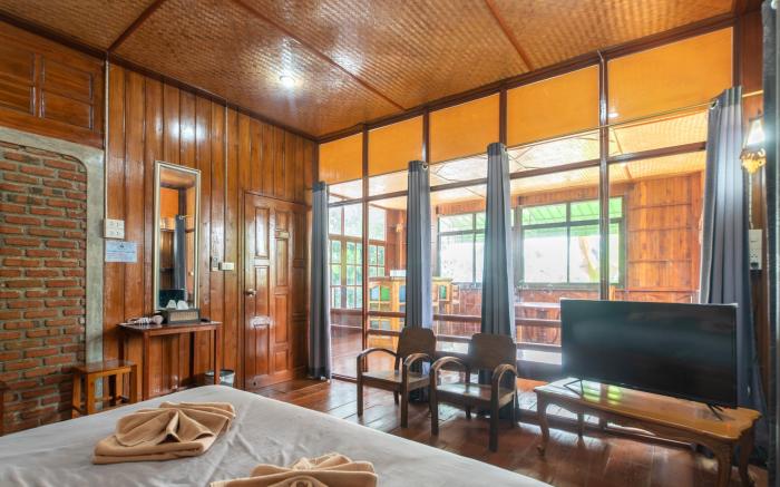 Kanecha's Home (Teak House)