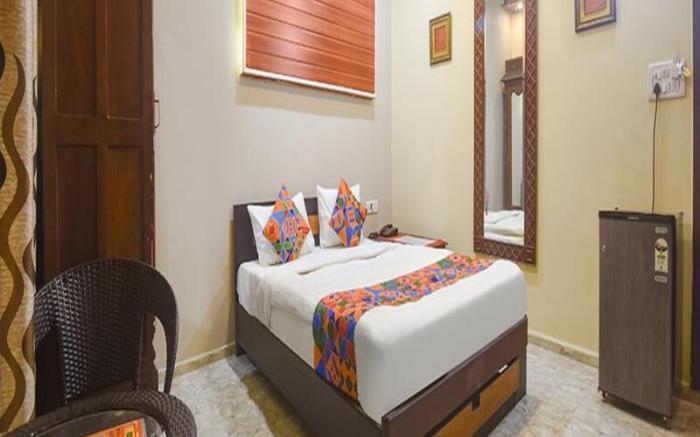 FabExpress Corinthia Boutique Rooms - Nr. Candolim Beach