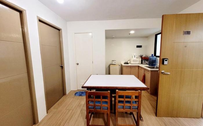 Penthouse Unit in Pine Suites 521