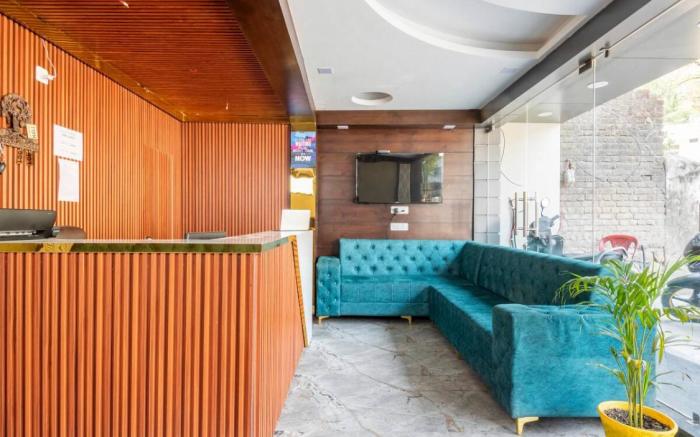 HOTEL & HOSTEL VIMAL GANGA