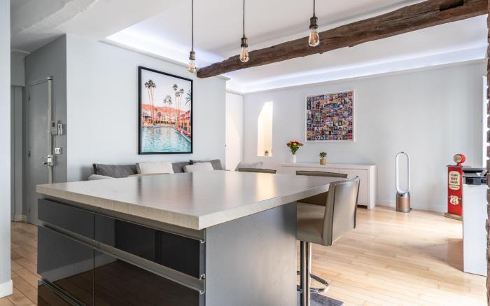 Stay In The Heart Of Paris