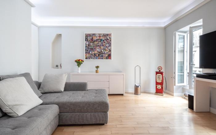 Stay In The Heart Of Paris