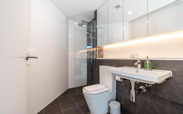 NEW! 2Bed 2Bath Riverview Executive Apartment CBD