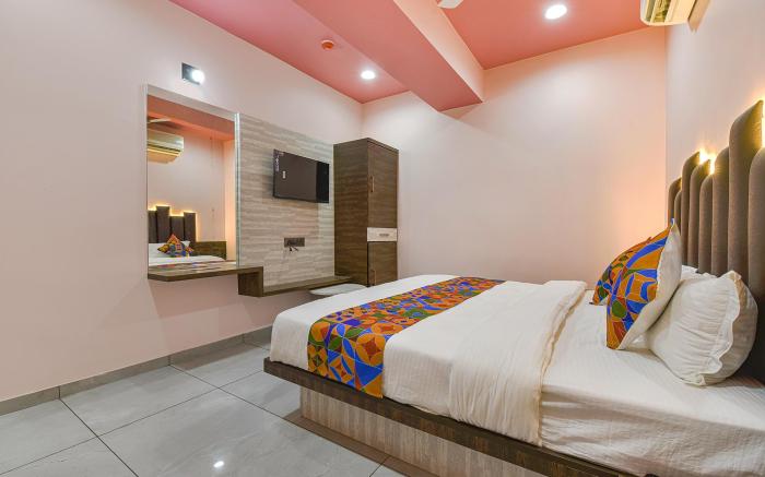 FabHotel Max Inn - NH-8, Naroda