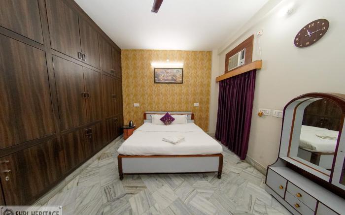 Shri - First Floor with Kitchen