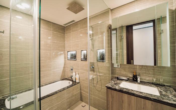 Serenity Saigon Sky Villas - Free 1-way Airport Shuttle