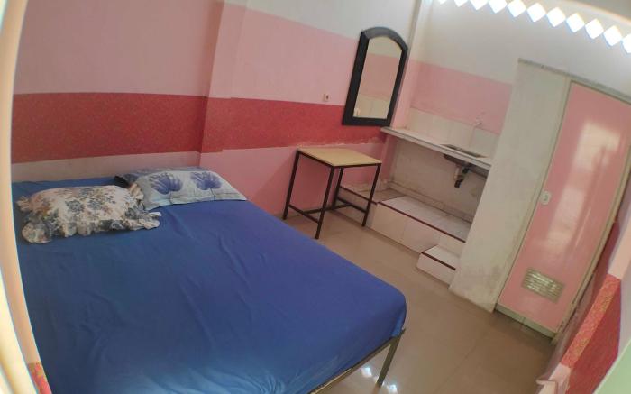 Charis Homestay ( Double Room AC) 
