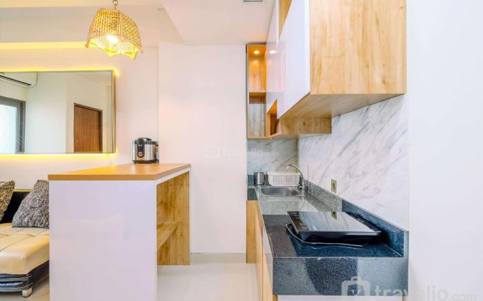 Cozy 2BR Transpark Cibubur near Mall By Travelio
