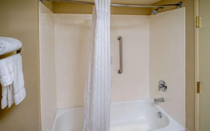 Country Inn & Suites by Radisson, Princeton, WV