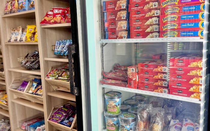 Country Inn & Suites by Radisson, Appleton Airport - Fox River Mall Area