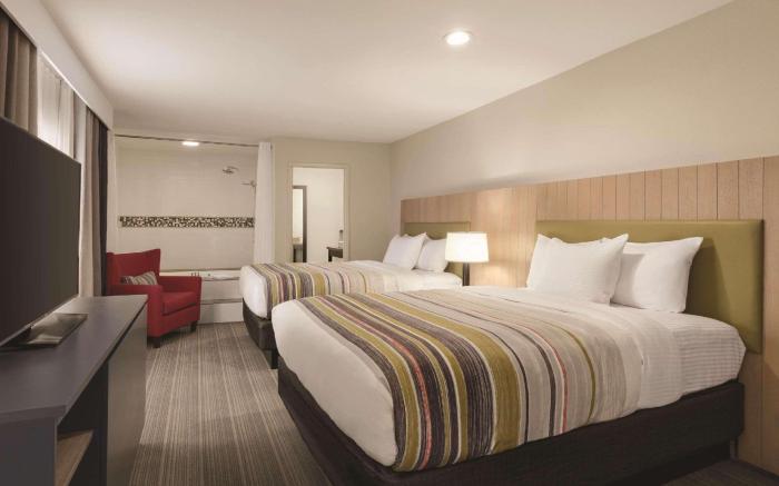 Country Inn & Suites by Radisson, Bakersfield, CA