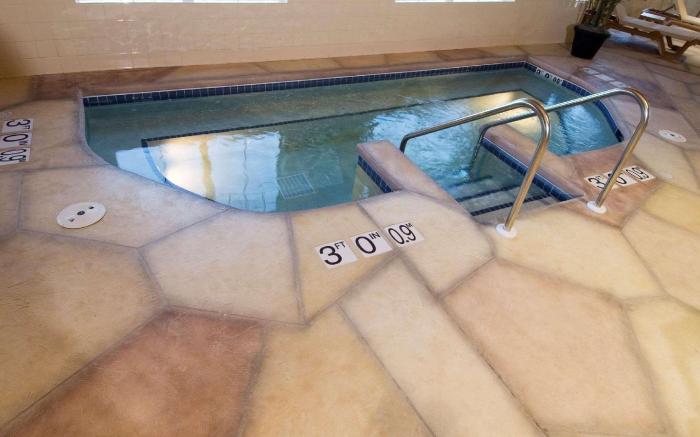 Country Inn & Suites by Radisson, Green Bay East, WI