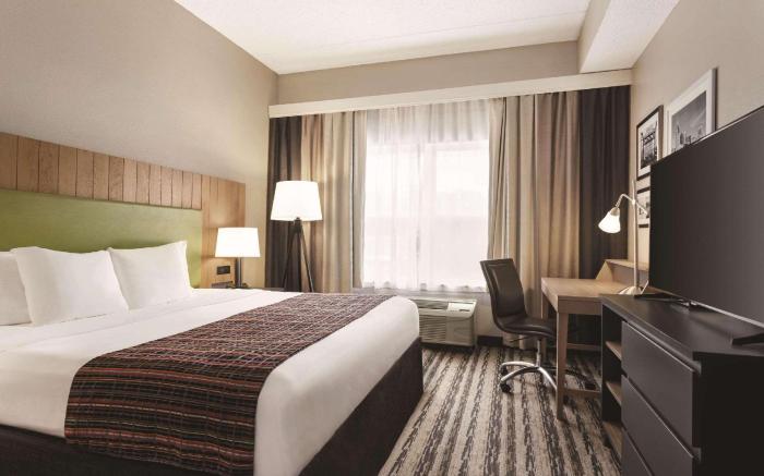Country Inn & Suites by Radisson, Nashville Airport East, TN