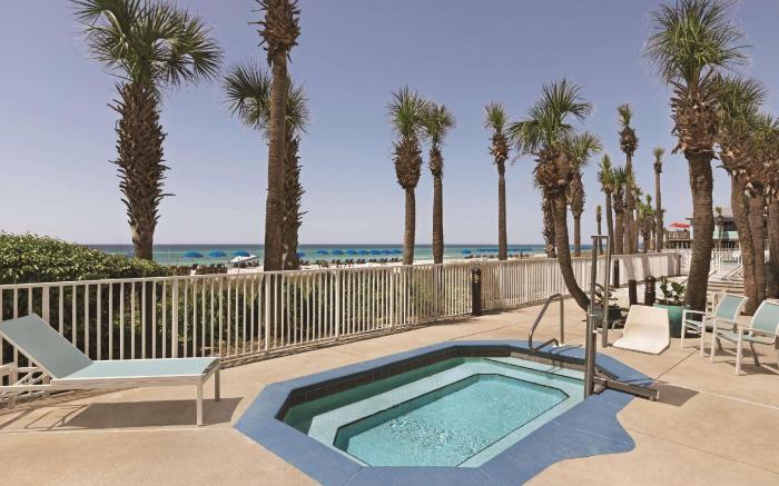Radisson Beachfront Hotel - Panama City Beach