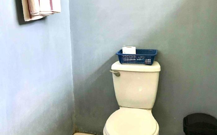 AC Room1 + Private CR, Near Hagnaya Port & Beaches