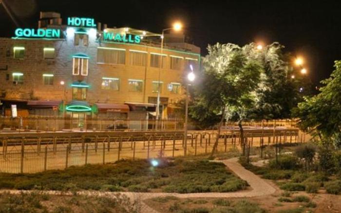 Golden Walls Hotel