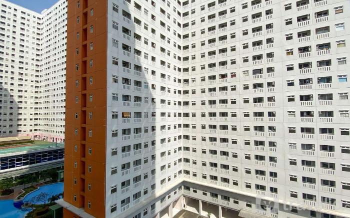 CozyStay Studio Green Pramuka City Apt By Travelio