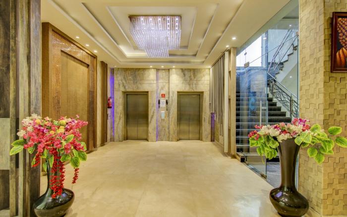 C Pearls Hotel and Banquet Mundka 